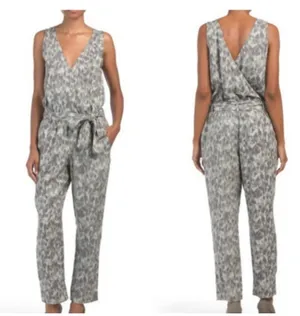 Anthropologie Cloth & Stone sleeveless animal print jumpsuit Sz M thumbnail 6