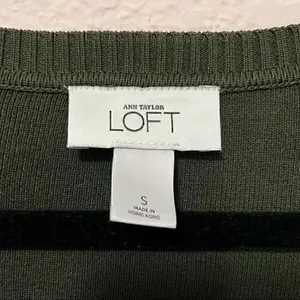 *30of3*‎ NWOT. Ann Taylor. Loft. Forest green button down cardigan. Small size. thumbnail 6
