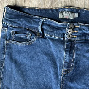Torrid Super Soft Denim Jeggings Plus Size 18 Tall thumbnail 7