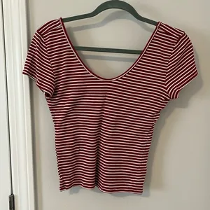 Express short sleeve crop top with scoop neck in size Medium thumbnail 1