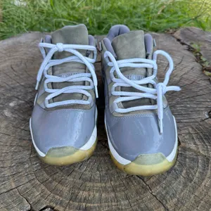 Nike Air Jordan Retro 11 Low Cool Grey Pre-Owned Size 12 thumbnail 2