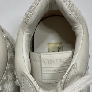 Vintage Cream and Silver Star Sneakers White Size 9 thumbnail 8
