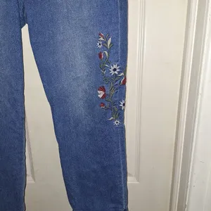 Denim Blue High Rise Embroidered Jeans thumbnail 3