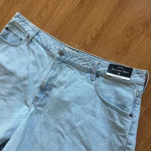 Abercrombie & Fitch High Rise Curve Love The Loose Short Denim Jean Shorts thumbnail 5