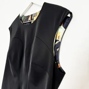 Ted‎ Baker Sheath Dress Size 4 Black Cap Sleeve Round Neck Corporate Chic Siren thumbnail 6