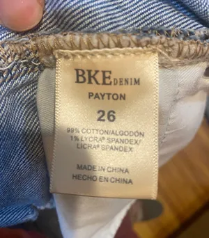 Buckle Size 26  Distressed Denim thumbnail 4