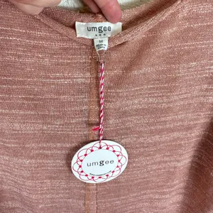 Umgee NWT Mauve Lightweight Long Sleeve Semi-Sheer Flowy Knit Blouse‎ Size M thumbnail 3