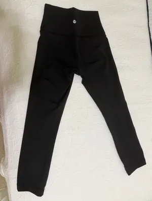 Lululemon Black Cropped Leggings thumbnail 2
