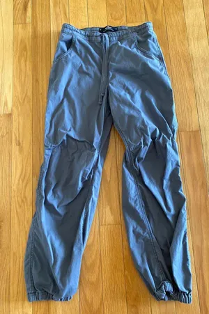 Hollister Parachute Baggy Pants thumbnail 1