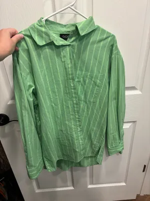 Boutique Top thumbnail 3
