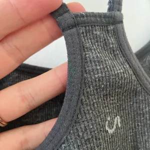 GAP fit women’s gray ribbed sports bra — medium‎ thumbnail 5