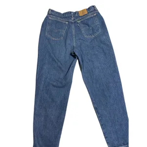 Vintage Levis High Rise Tapered Leg Jeans Made in USA Medium Wash Denim Size 18 thumbnail 12