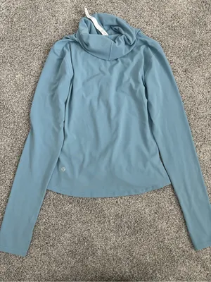 Lululemon Melodic Movement Long Sleeve thumbnail 3