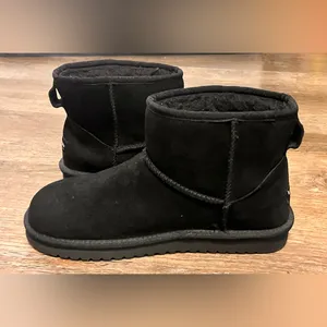 UGG Koolaburra Black Suede Ankle Booties thumbnail 7