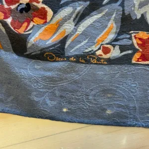 Vintage 70s Oscar de la Renta Floral Paisley Square Scarf Red Grey Silk 29x29 thumbnail 4
