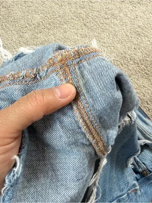 American Eagle Women’s Highest Rise ‘90 Boyfriend Shorts 3” Distressed 12 thumbnail 12