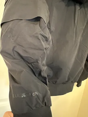Lululemon Winter Warrior Bomber Insulated Jacket thumbnail 7