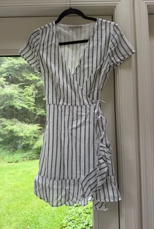 Abercrombie & Fitch Dress thumbnail 1