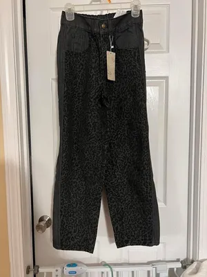 SHEIN Dark Gray Leopard Print Boyfriend Jeans thumbnail 2