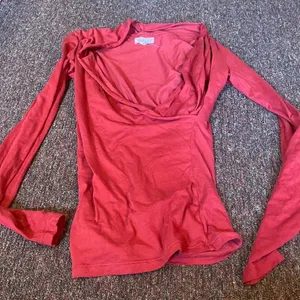 Velvet by Graham and Spencer small‎ red blouse thumbnail 1