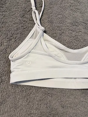 Lululemon sports bra size 4 thumbnail 3