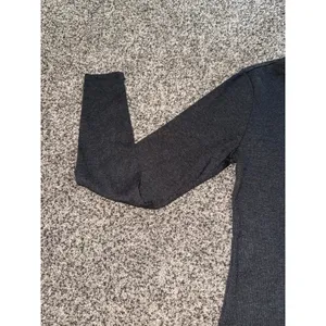 Old Navy Women's Dark Gray Ribbed Snug Long Sleeve Tee Size Medium thumbnail 5