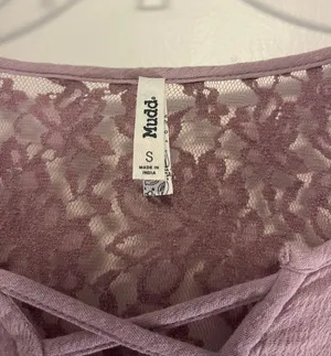 Mudd Light Purple Lacey Long Sleeve Crop Top - Size Small thumbnail 3