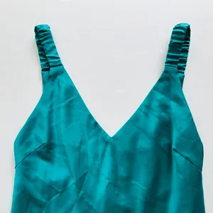 Hemline Rita Miin Ruffle Dress Emerald Green Size Medium Satin Cocktail Party thumbnail 3