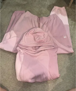 Alo Make Pink Waves Yoga SET thumbnail 2