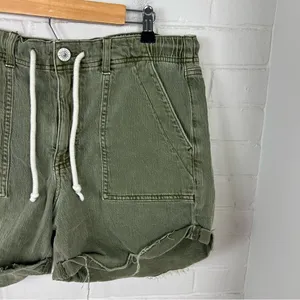 American Eagle Green Relaxed Casual Denim Shorts Size 14 thumbnail 5