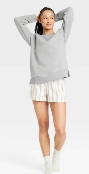 Colsie Light Gray Crewneck Sweater thumbnail 1
