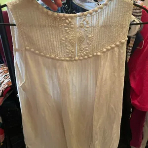 Anthro Beaded Sleeveless Bouse thumbnail 4