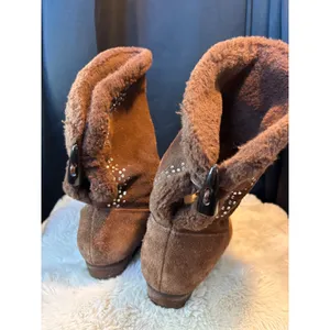 Top Gloria Brown Suede Faux Fur Rhinestone Toggle Mid Calf Boots Size 37 thumbnail 7