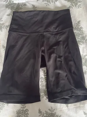 Lululemon Wunder Under Biker Shorts 8" thumbnail 1