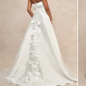 LULU's Wedding Bridal Elegant Sexy Chic Sophisticated Strapless Maxi Gown thumbnail 5