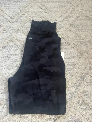 Lululemon Align Joggers thumbnail 3
