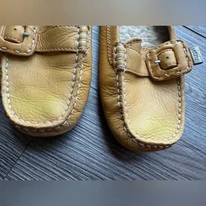 UGG Ansley‎ Mustard Yellow Leather Shearling Loafers Moccasins Size 8 thumbnail 6