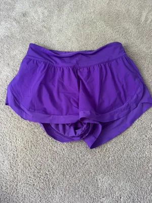 Lululemon Calm Tides Short 3” inseam | Size 4 thumbnail 3