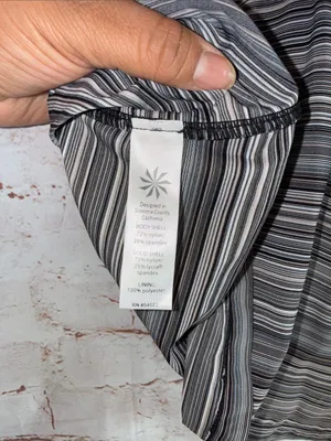 Athleta L Tankini Top Veracruz Stripe Gray Black swim padded adjustable straps thumbnail 6