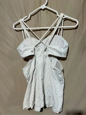 Lululemon tank top thumbnail 2