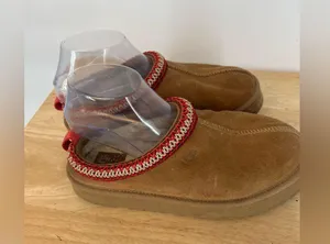 UGG Tasman women size 6 thumbnail 1