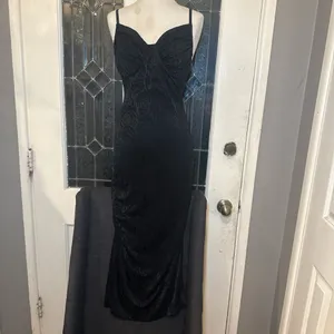 Black Rose Jacquard Midi Dress thumbnail 3