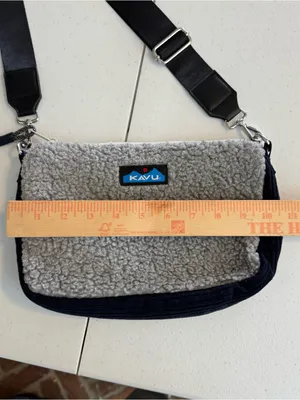Kavu So Snuggy Crossbody Purse gray corduroy‎ & Sherpa Gorpcore granola girl thumbnail 4