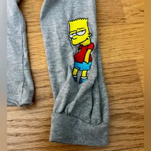 The Simpsons Bart Lisa Grey Crop Top Long Sleeve Embroidered Size M EUC thumbnail 6