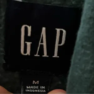 Gap hoodie thumbnail 3
