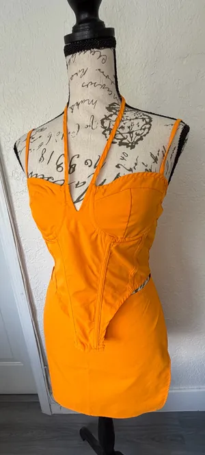🍊 PrettyLittleThing Orange Corset Top & Mini Skirt Two-Piece Set | Size US 2 / XS ✨ thumbnail 7