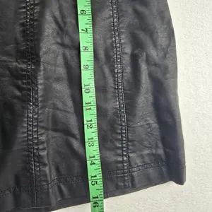 Free People Black Vegan Leather Mini Skirt Faux Leather Panel Seam Size 12‎ thumbnail 8