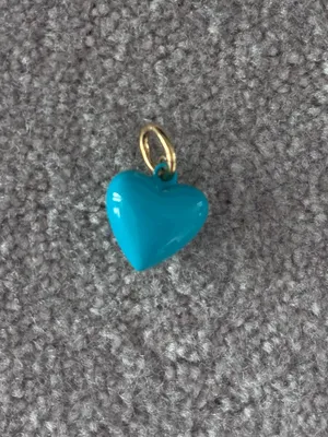 NWOT Roxanne Assoulin The Mini Puffy Heart Charm thumbnail 2