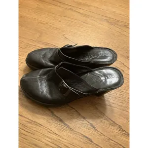 Børn Maya Women's Black Leather Slip-On Mule Comfort Block Heel Size 9 M thumbnail 2