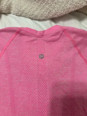 Lululemon Swiftly Tech Short Sleeve thumbnail 2
